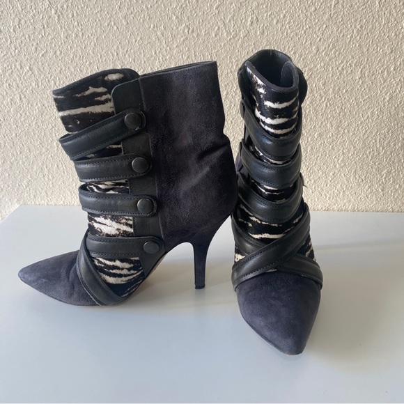 ISABEL MARANT Tacy Suede Zebra Printed Pony Bootie - Picture 3 of 13